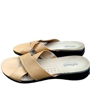 Softwalk  tan buttery leather neutral  slide on comfort sandal in size 9.5 N